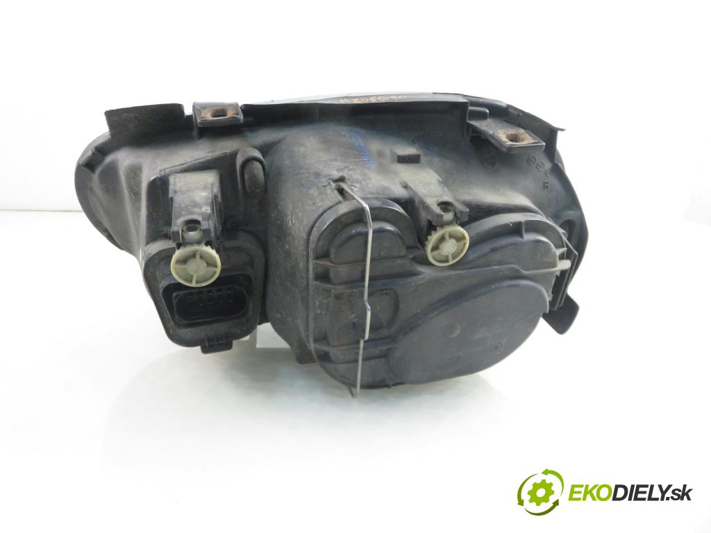 VW GOLF IV (1J1) HB 1999 81,00 1.9 TDI - AHF 1896,00 Svetlo PP