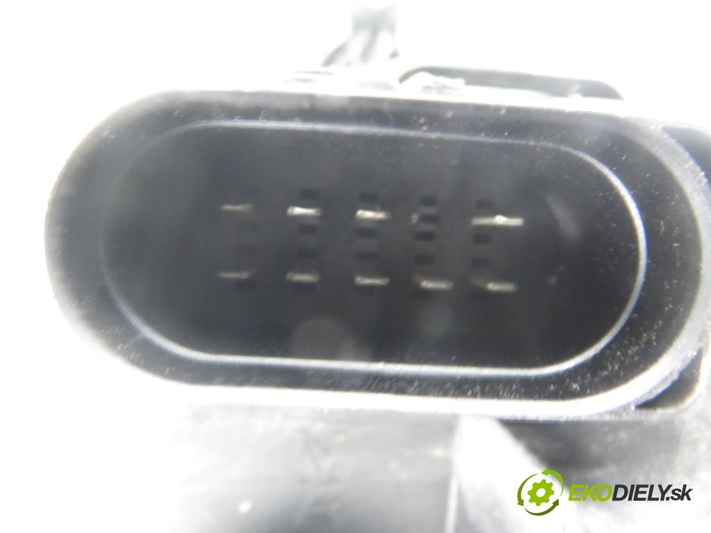 VW GOLF V (1K1) HB 2004 85,00 1.6 FSI - BAG 1598,00 Svetlo PP 1K6941006D ; 4VFX13005AD