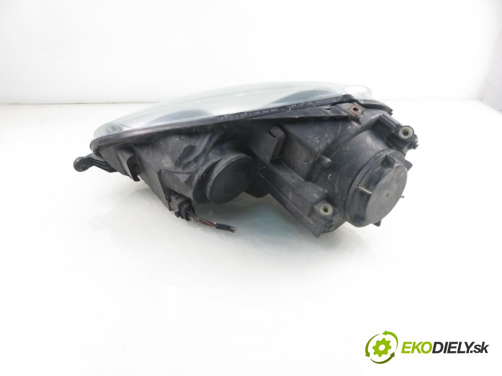VW GOLF V (1K1) HB 2004 85,00 1.6 FSI - BAG 1598,00 Svetlo PP 1K6941006D ; 4VFX13005AD