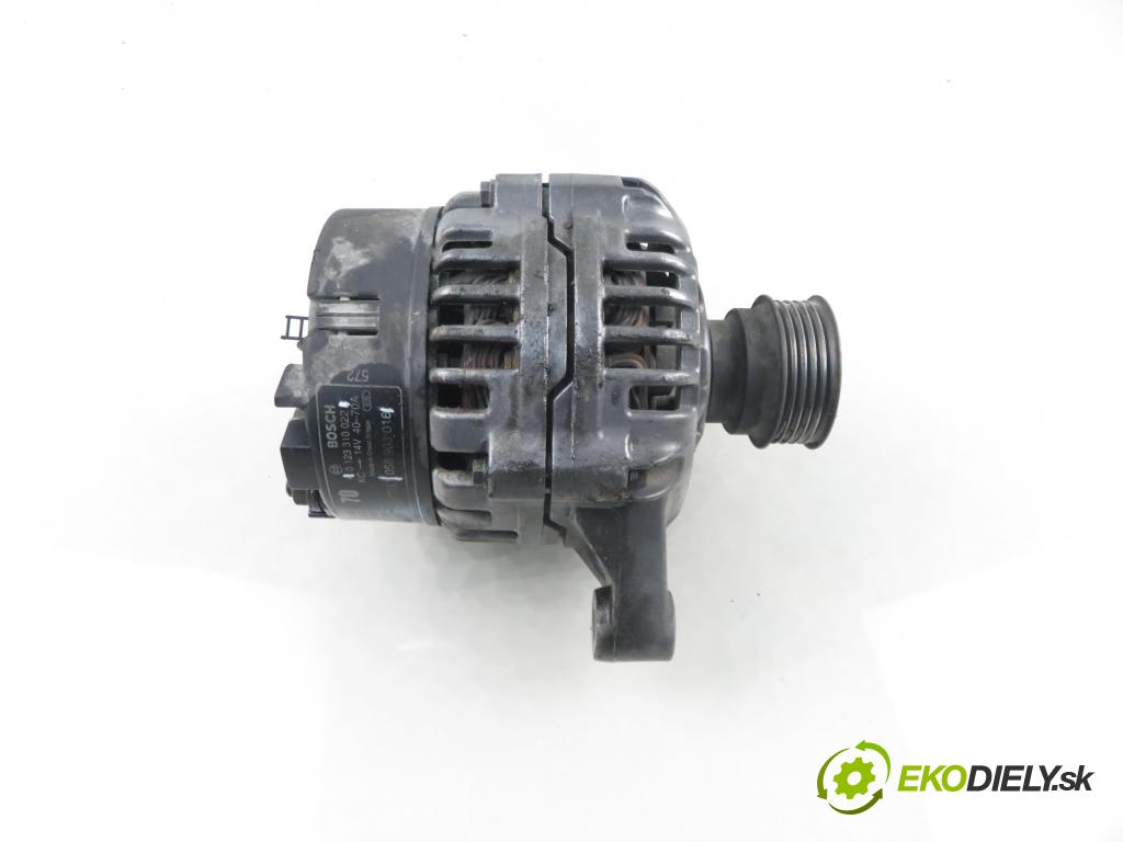 AUDI A4 Avant (8D5, B5) KOMBI 1995 92,00 1.8 - ADR 1781,00 Alternátor 0123310022 ; 058903016 (Alternátor)