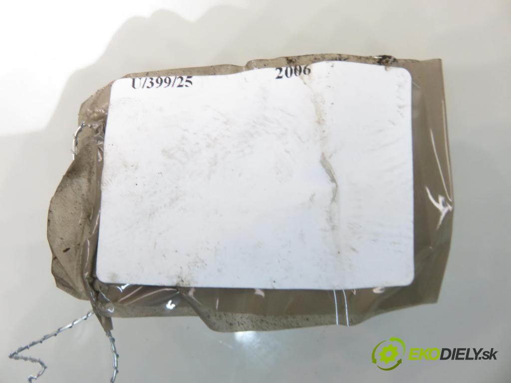 SEAT IBIZA III (6L1) HB 2006 74,00 1.9 TDI - AXR 1896,00 Motorček stieračov 6L19855023H ; 3397020716 ; 6Q2955119A
