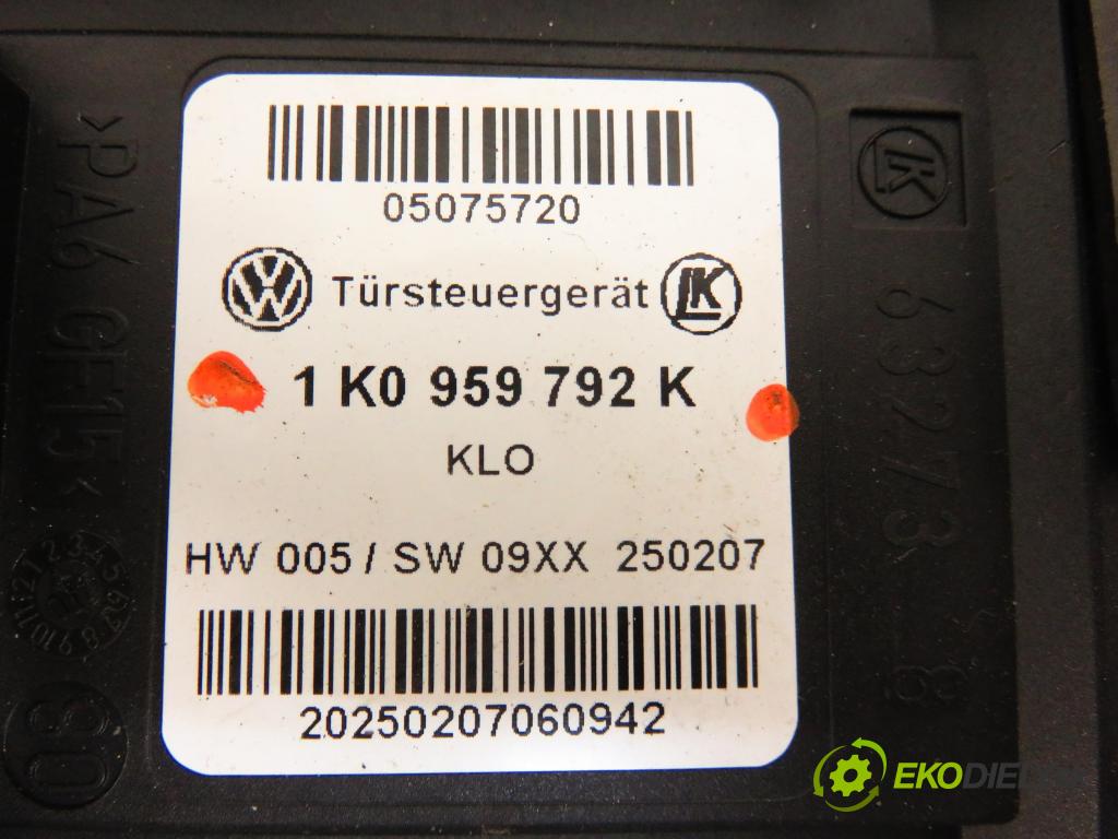 VW TOURAN (1T1, 1T2) MINIVAN 2007 125,00 2.0 TDI - BMN 1968,00 mechanismus oken PPE 1T1837730AK ; 1K0959792K