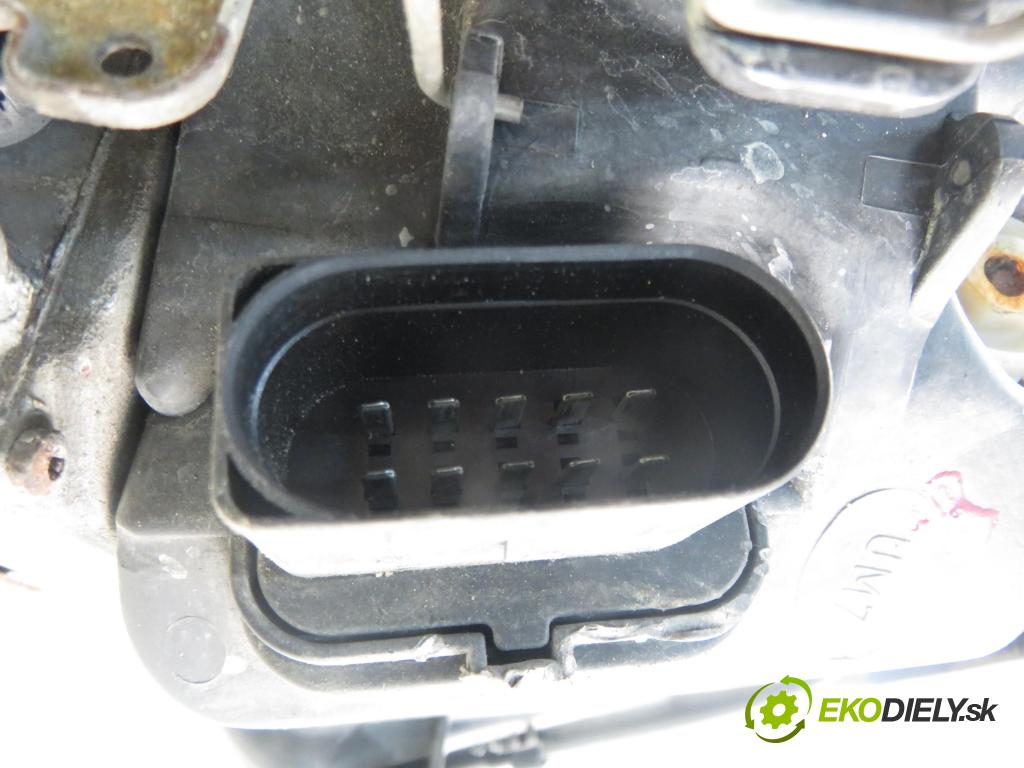 VW PASSAT B5.5 Variant (3B6) KOMBI 2003 96,00 1.9 TDI PD 130 - AVF 1896,00 Svetlo LP