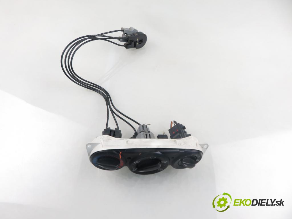 FORD FOCUS Turnier (DNW) KOMBI 2000 66,00 1.8 Turbo DI / TDDi - C9DB 1753,00 Panel kúrenia KLIMATIZACE: 98AB18C419AF