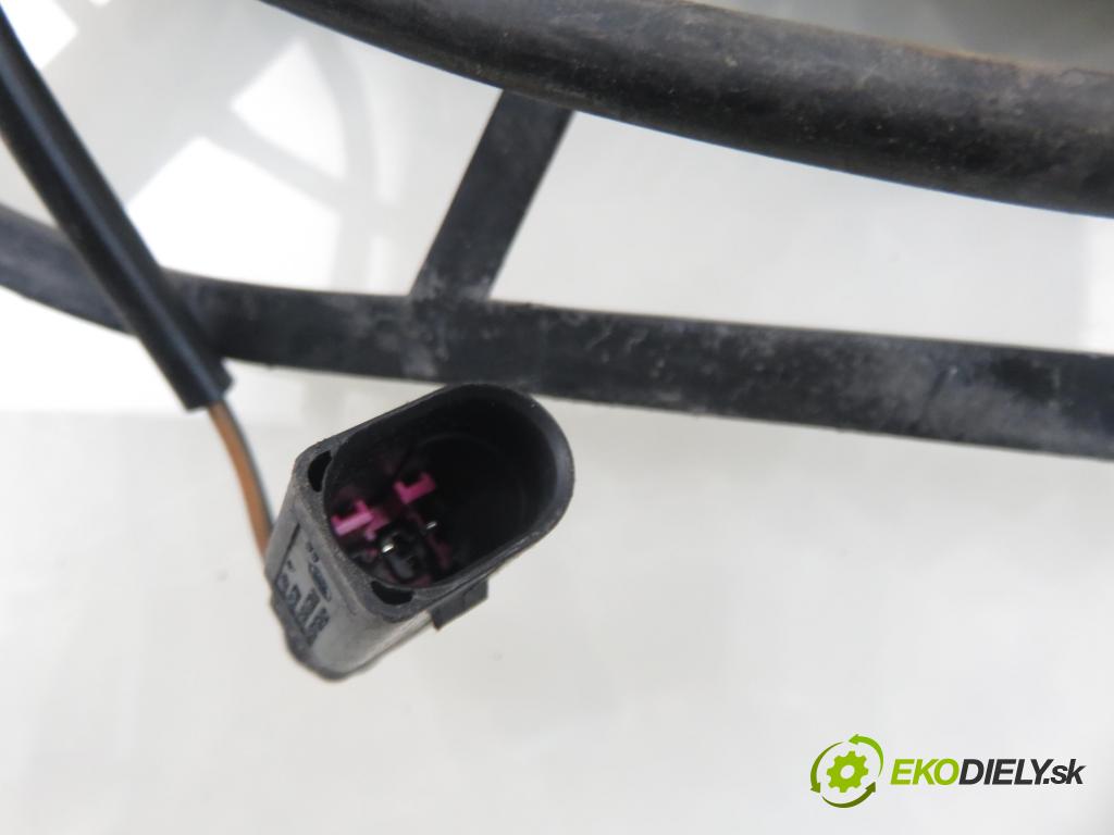 SKODA OCTAVIA I Combi (1U5) KOMBI 2004 74,00 1.9 TDI 4x4 - ATD 1896,00 Torpédo, plast pod čelné okno 1U0819404C (Torpédo (plast pod čelným sklom))