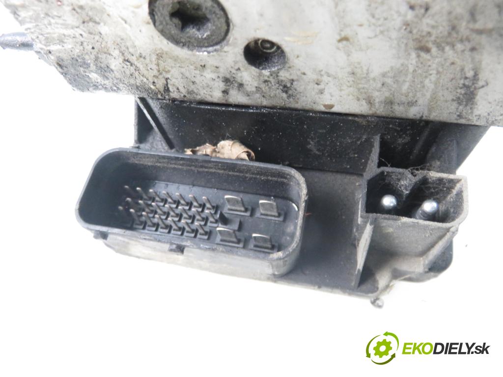 AUDI A3 (8L1) HB 1996 66,00 1.9 TDI - AGR 1896,00 pumpa ABS 1J0907379 ; 10094603203 (Pumpa ABS)