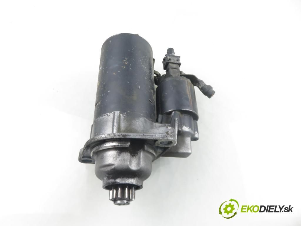 AUDI A3 (8L1) HB 1996 66,00 1.9 TDI - AGR 1896,00 startér  (Startér)