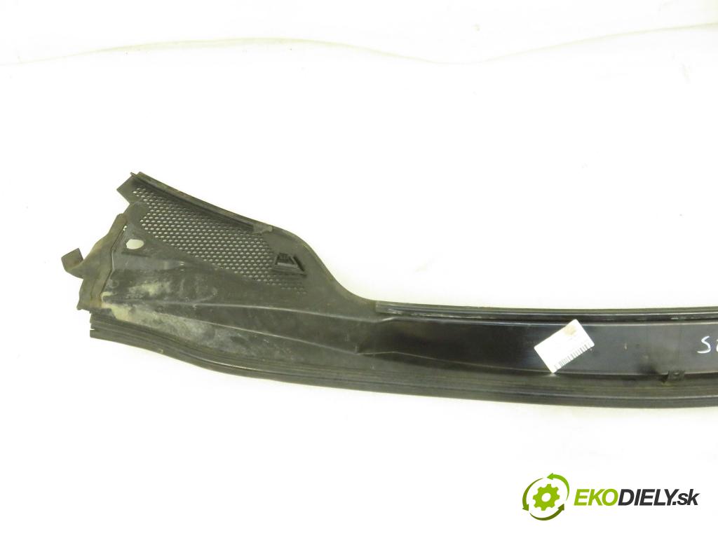 CITROEN C4 I (LC_) HB 2005 66,00 1.6 HDi - 9HX (DV6ATED4) 1560,00 Torpédo, plast pod čelné okno 96467935XT (Torpédo (plast pod čelným sklom))