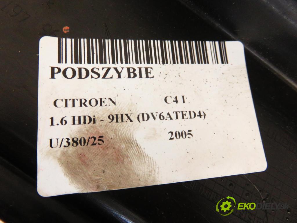 CITROEN C4 I (LC_) HB 2005 66,00 1.6 HDi - 9HX (DV6ATED4) 1560,00 Torpédo, plast pod čelné okno 96467935XT (Torpédo (plast pod čelným sklom))