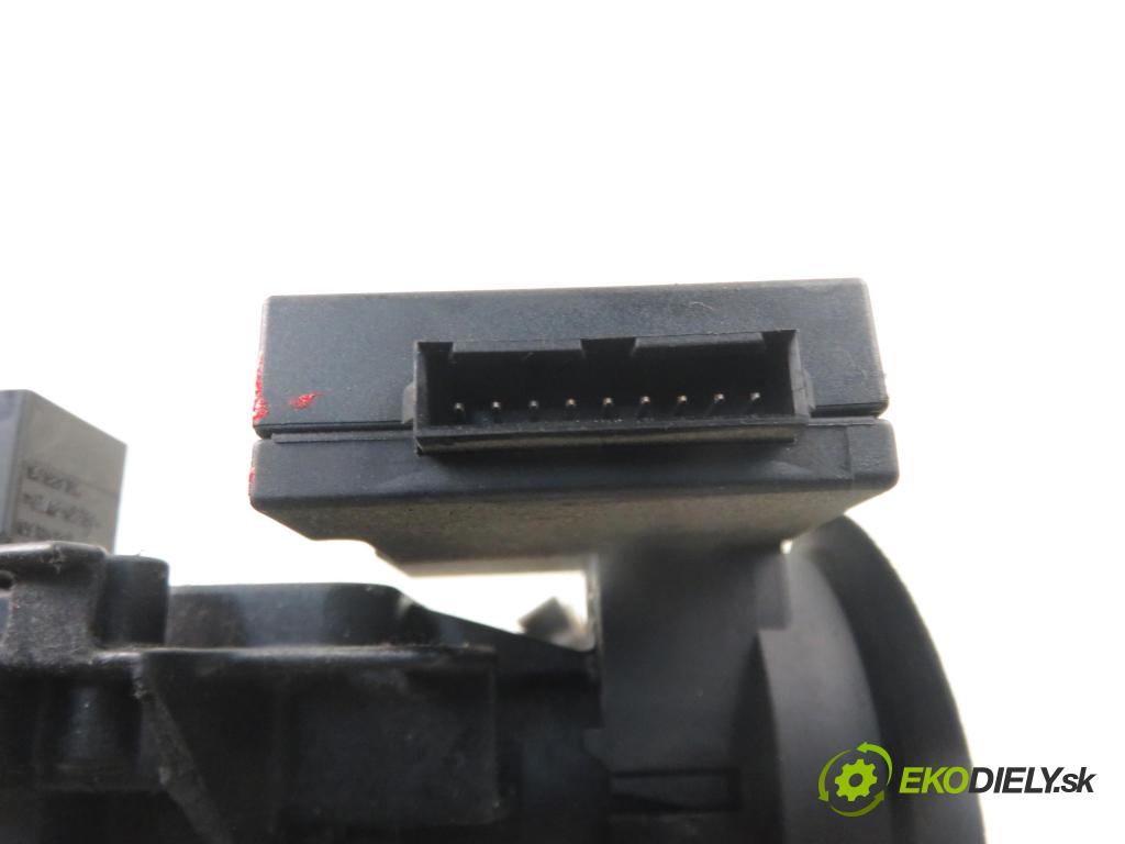 OPEL CORSA C (X01) HB 2006 44,00 1 - Z 10 XEP 998,00 spinačka 13144390 ; 5WK47631 (Spínacia skrinka)