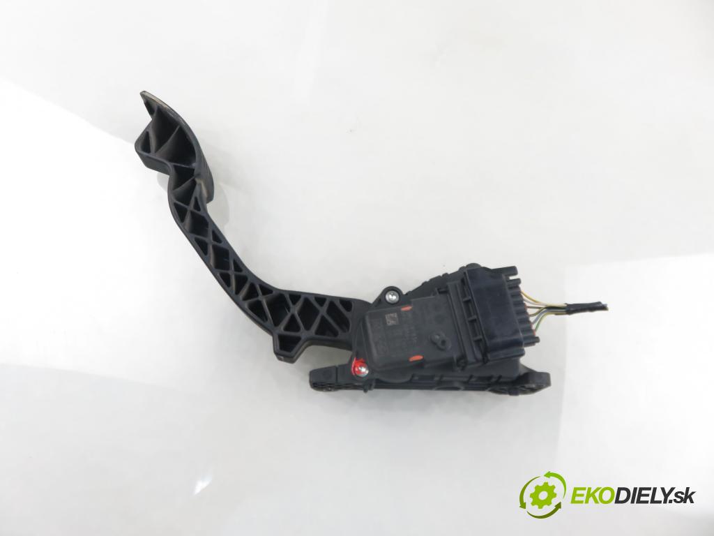 FORD FOCUS C-MAX (DM2) MINIVAN 2003 80,00 1.6 TDCi 109 - G8DA 1560,00 Potenciometer plynu 3M519F836AE ; 6PV00864110 (Potenciometer plynového pedálu)