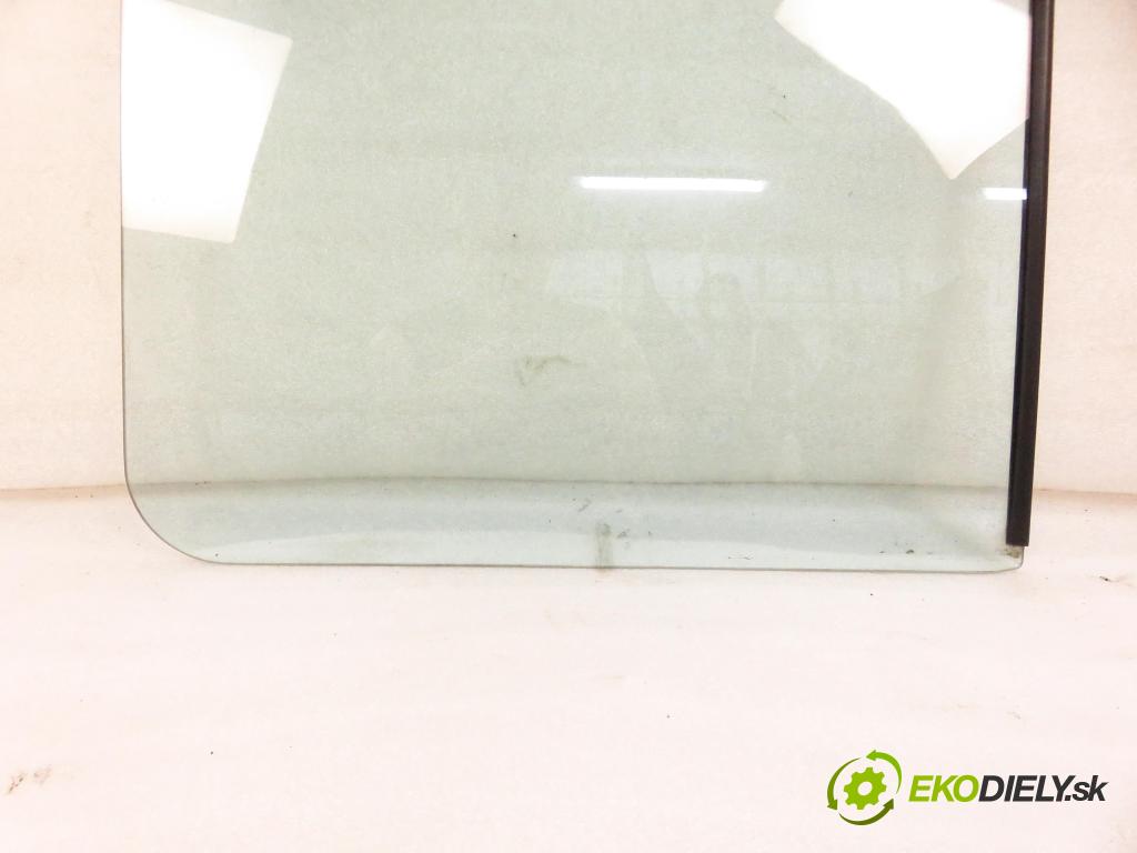 NISSAN PATROL III/1 Hardtop (K160) TERENOWY 1988 81,00 3.2 TD R6 (K160) 110 - SD33T 3246,00 okno dveří PT 