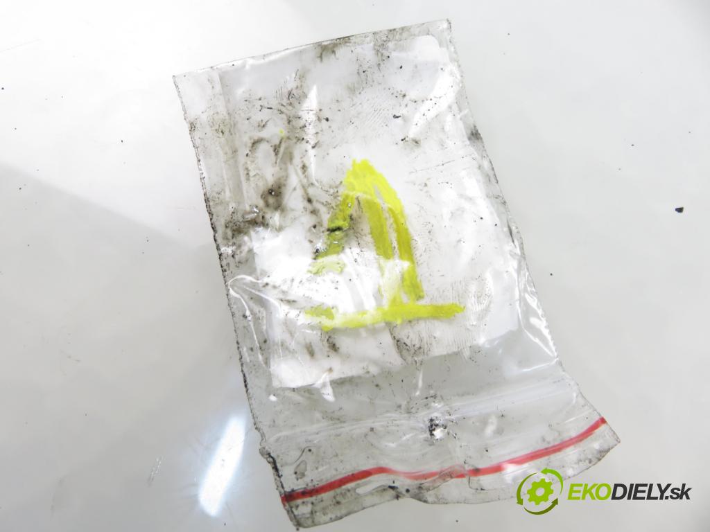 MAZDA 2 (DY) HB 2004 50,00 1.4 CD - F6JA 1399,00 vstrekovač 9652763280 (Vstrekovač paliva)