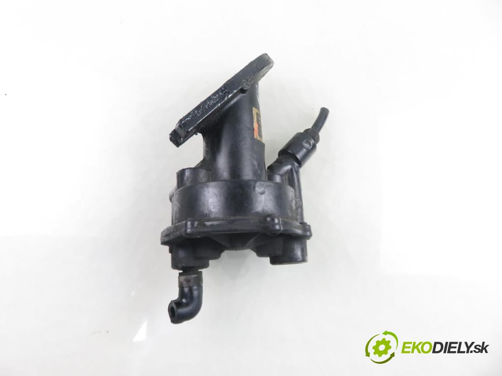 FORD FOCUS Turnier (DNW) KOMBI 2000 66,00 1.8 Turbo DI / TDDi - C9DB 1753,00 Pumpa vákuová 93BB2A451AB
