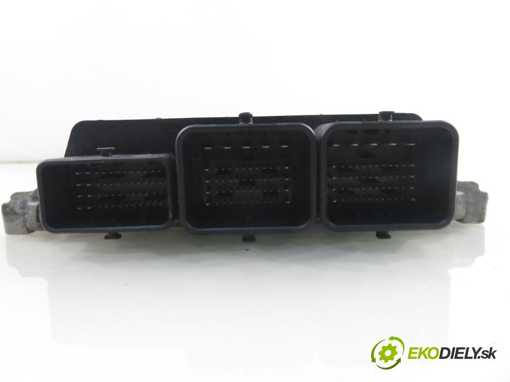 FORD FOCUS III HB 2011 85,00 1.6 TDCi - T1DA 1560,00 řídící jednotka motora S180133005E ; bv6112a650me