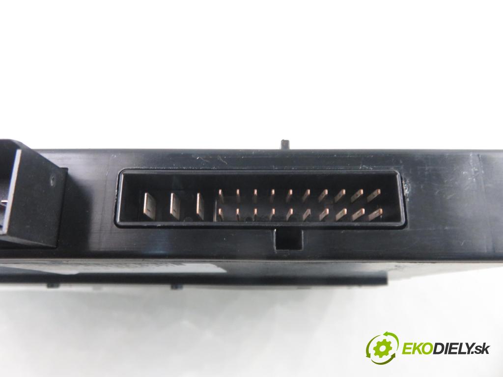 BMW 3 (E90) SEDAN 2006 95,00 318 i 129 - N46 B20 B 1995,00 MODUL komfortu 61359119491 ; 61359119490