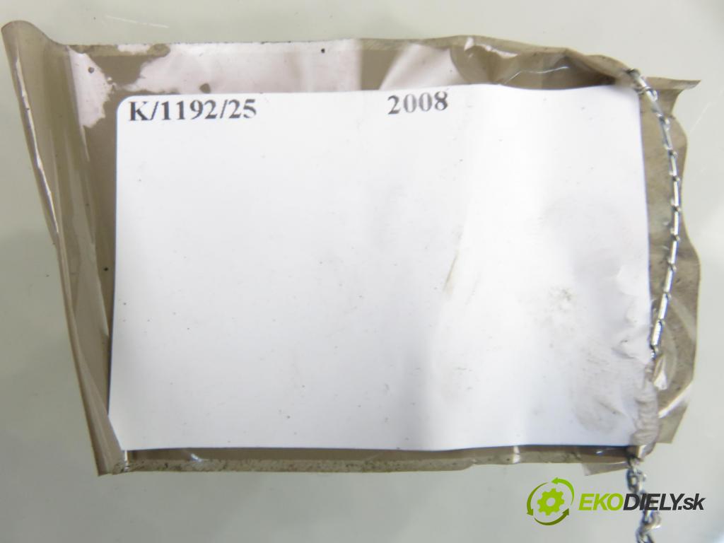 FIAT BRAVO II (198_) HB 2008 88,00 1.9 D Multijet - 192 A8.000 1910,00 KOMPRESOR: klimatizácie 4472208645 (Kompresor klimatizácie)