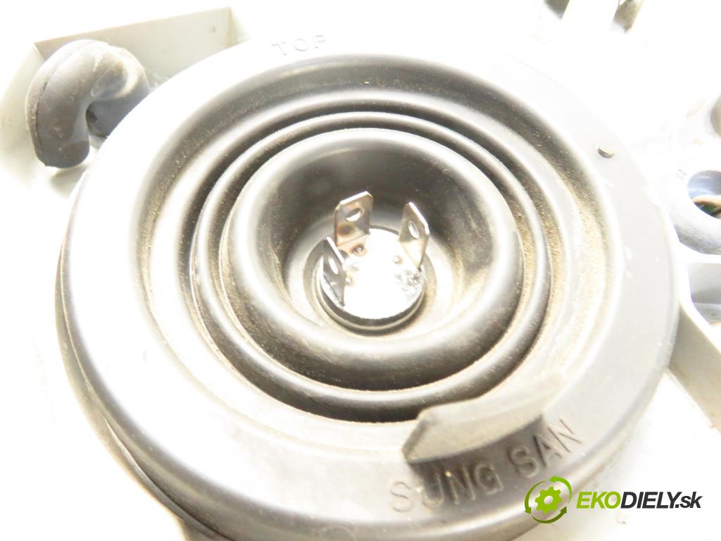 CHEVROLET AVEO / KALOS liftback (T250, T255) HB 2008 74,00 1.4 - 101 F14D4 1399,00 Svetlo LP
