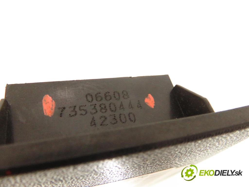 FIAT GRANDE PUNTO (199_) HB 2009 55,00 1.4 - 199 A7.000 1368,00 Panel ovládaní oken 735380444