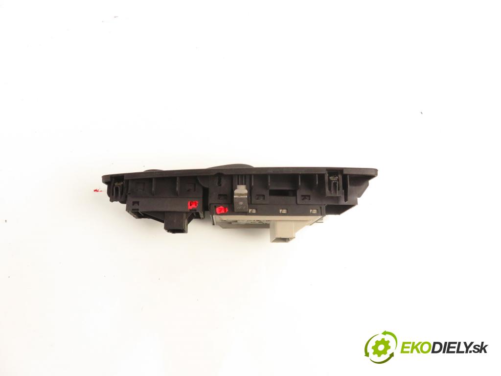 FIAT GRANDE PUNTO (199_) HB 2009 55,00 1.4 - 199 A7.000 1368,00 Panel ovládaní oken 735380444