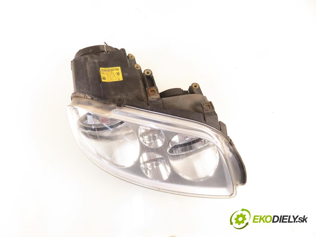 VW TOURAN (1T1, 1T2) MINIVAN 2004 74,00 1.9 TDI PD 100 - AVQ 1896,00 Svetlo PP 0301205202 ; 1T0941006D