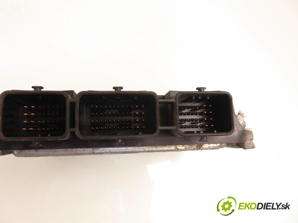 FORD FOCUS C-MAX (DM2) MINIVAN 2003 80,00 1.6 TDCi 109 - G8DA 1560,00 Riadiaca jednotka Motor 3M5A12A650JF ; 0281011263