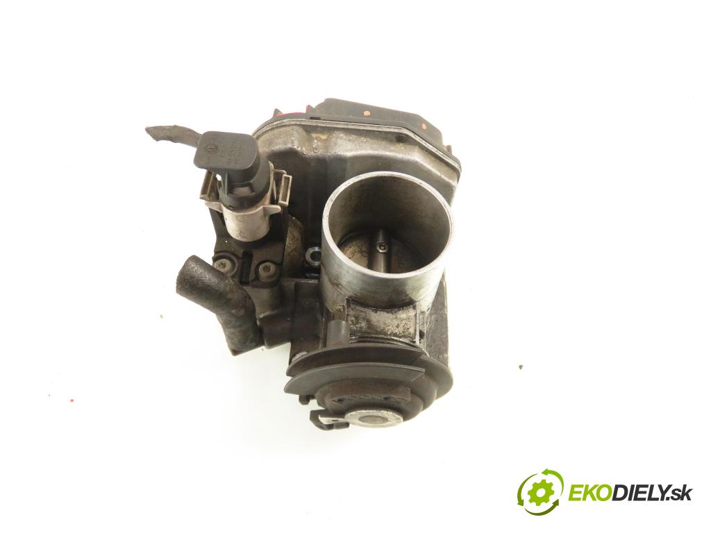 VW POLO (6N1) HB 1998 44,00 60 1.4 - AKV 1390,00 Škrtiaca klapka 030133064F (Škrtiaca klapka)