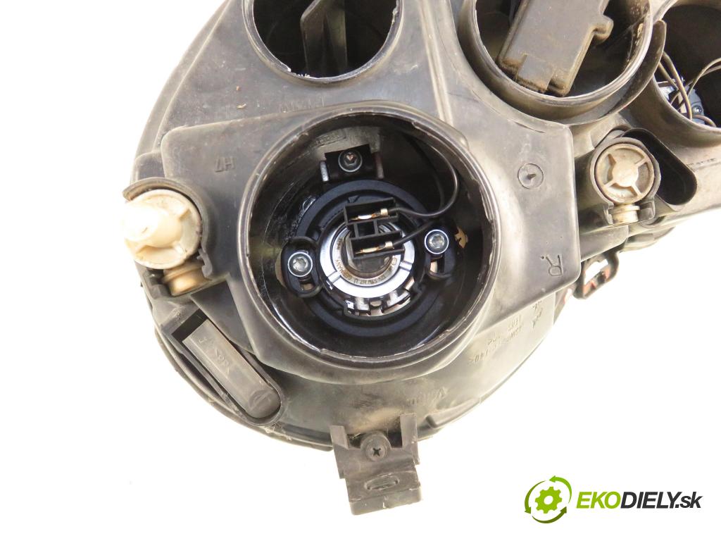 VW POLO (9N_) HB 2003 40,00 1.2 6V 54 - AWY 1198,00 Svetlo PP 89306849