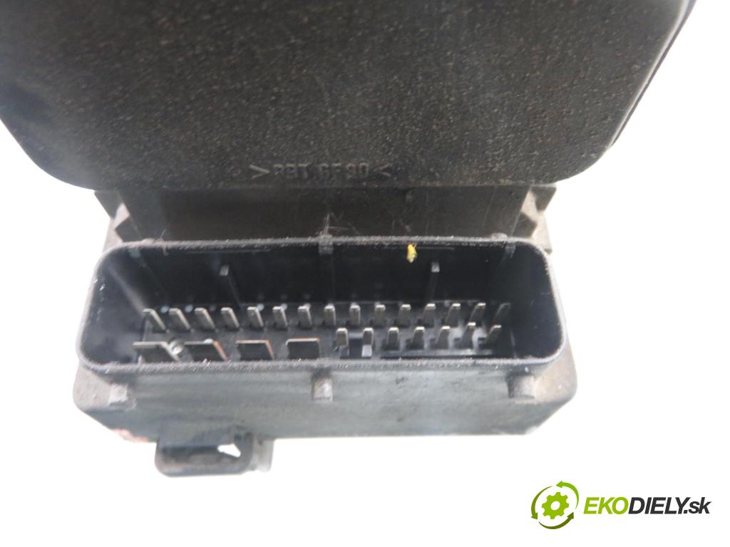 VW PASSAT B5 (3B2) SEDAN 1999 81,00 1.9 TDI - AVG 1896,00 pumpa ABS 8E0614111AB ; 0265216559 ; 0273004281 (Pumpa ABS)