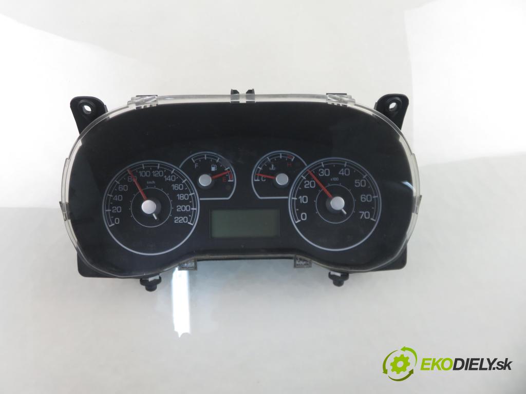 FIAT GRANDE PUNTO (199_) HB 2009 55,00 1.4 - 199 A7.000 1368,00 prístrojovka elektrický 503001105900 ; 51803092