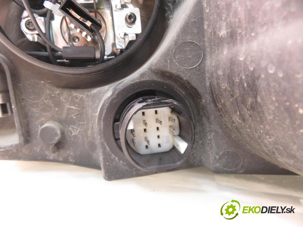 FIAT PUNTO (188_) HB 2005 44,00 1.2 60 - 188 A4.000 1242,00 Svetlo PP 