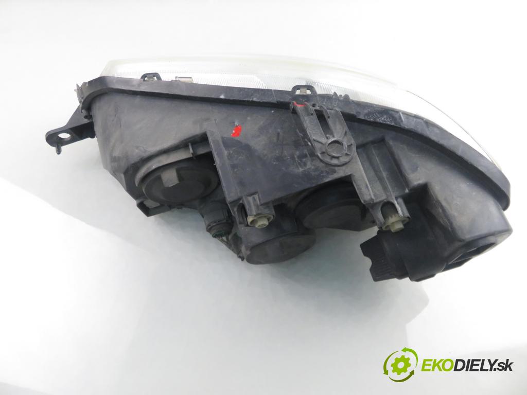 FIAT PUNTO (188_) HB 2005 44,00 1.2 60 - 188 A4.000 1242,00 Svetlo PP