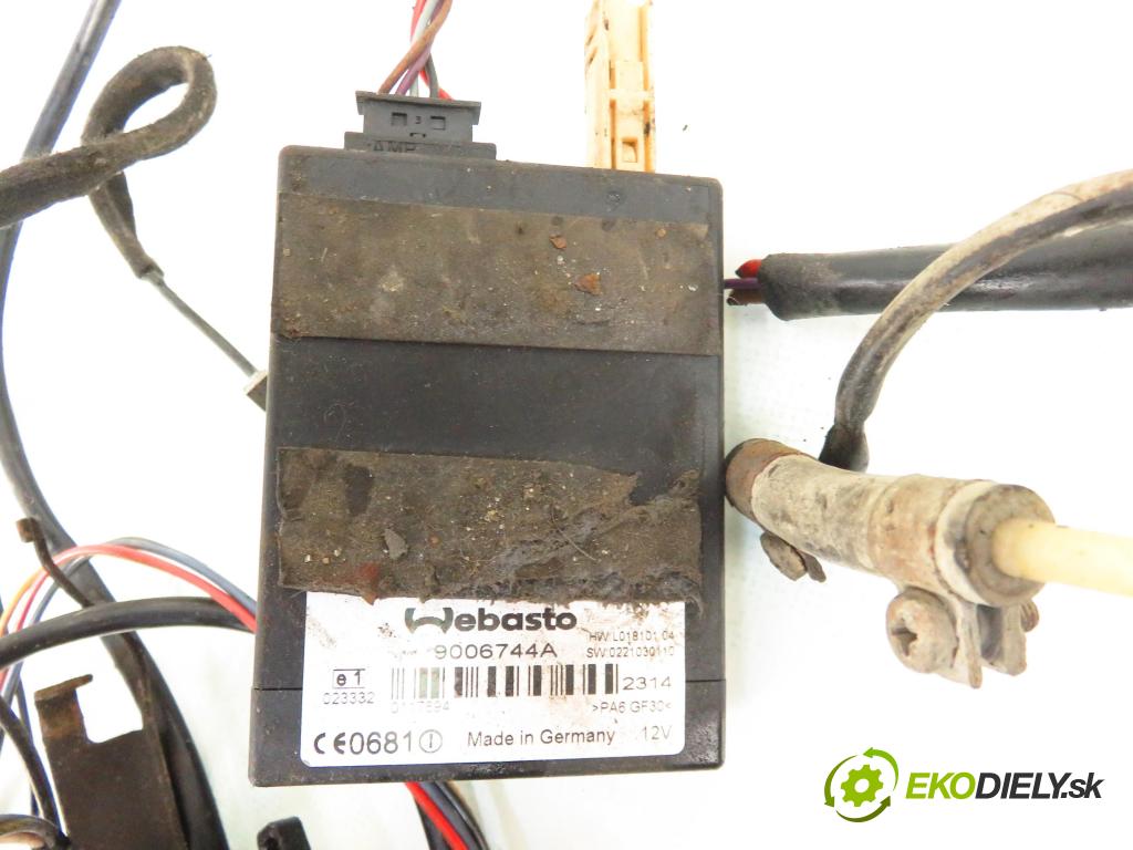 RENAULT TRAFIC II Autobus (JL) BUS 2004 74,00 1.9 dCI 100 (JL0C) - F9Q 760 1870,00 Webasto 010014021085 (Webasto (nezávislé topení))