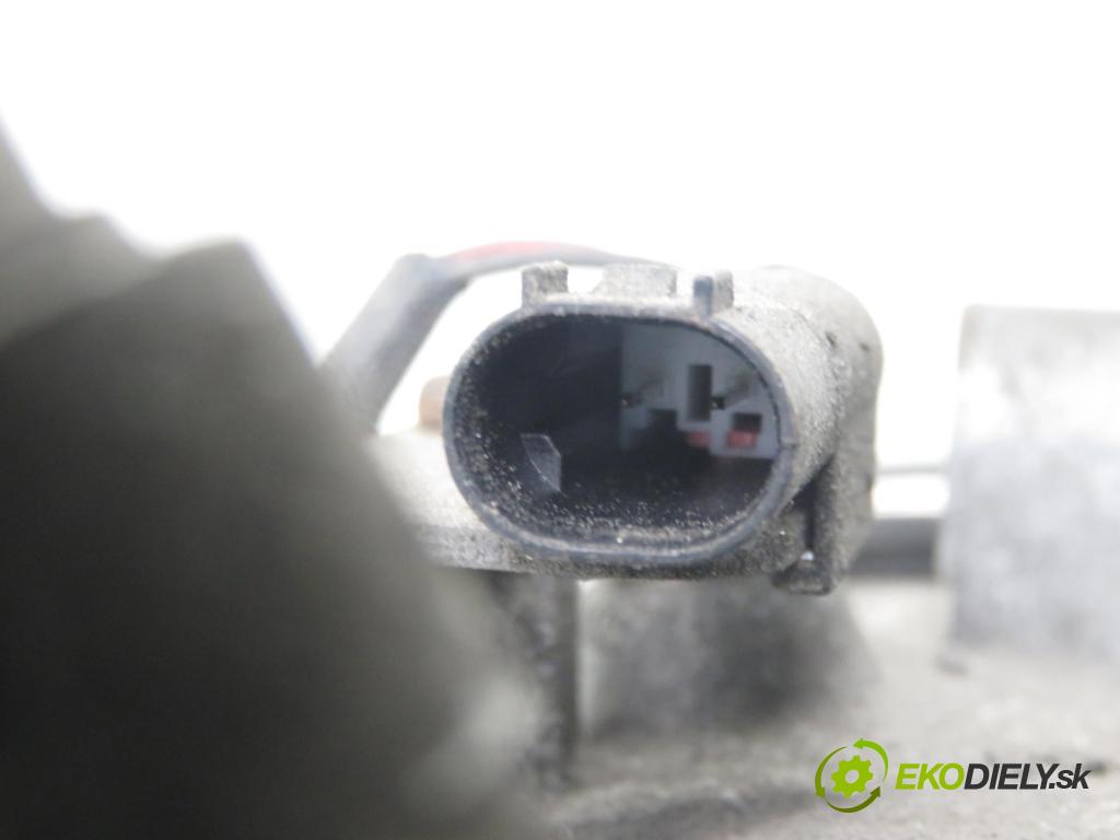 BMW 3 (E90) SEDAN 2006 95,00 318 i 129 - N46 B20 B 1995,00 KOMPRESOR: klimatizácie 6915380 (Kompresor klimatizácie)