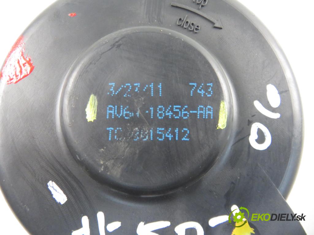FORD FOCUS III HB 2011 85,00 1.6 TDCi - T1DA 1560,00 Ventilátor vetráku AV6N18456AA ; 1736007103