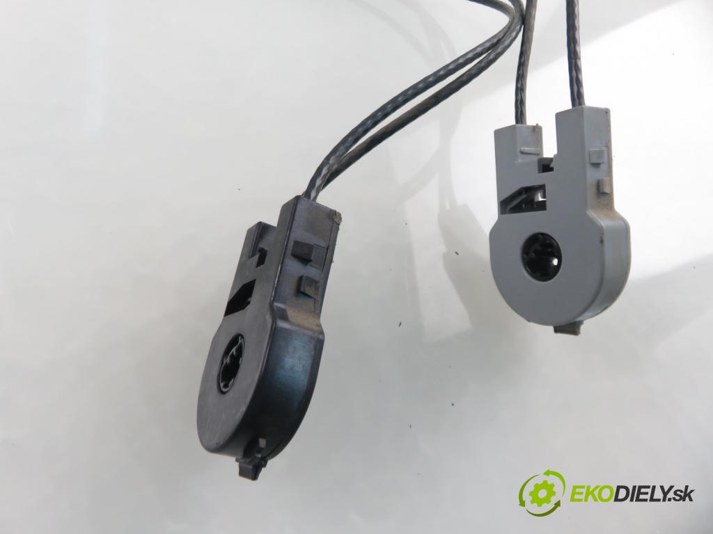 FORD FOCUS (DAW, DBW) HB 2000 55,00 1.4 16V - FXDC 1388,00 Panel kúrenia KLIMATIZACE: 98AB18C419AE