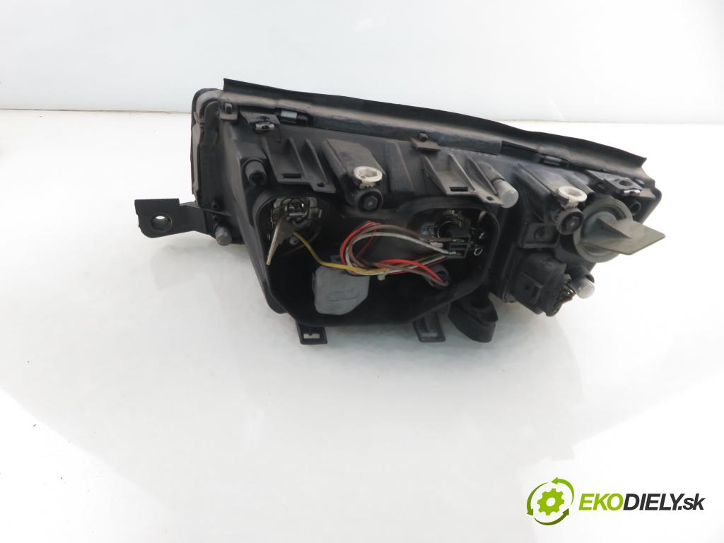 SKODA FABIA I (6Y2) HB 2001 44,00 1.4 MPi 60 - AZE 1397,00 Svetlo PP 086651105RM ; 086651105RMN