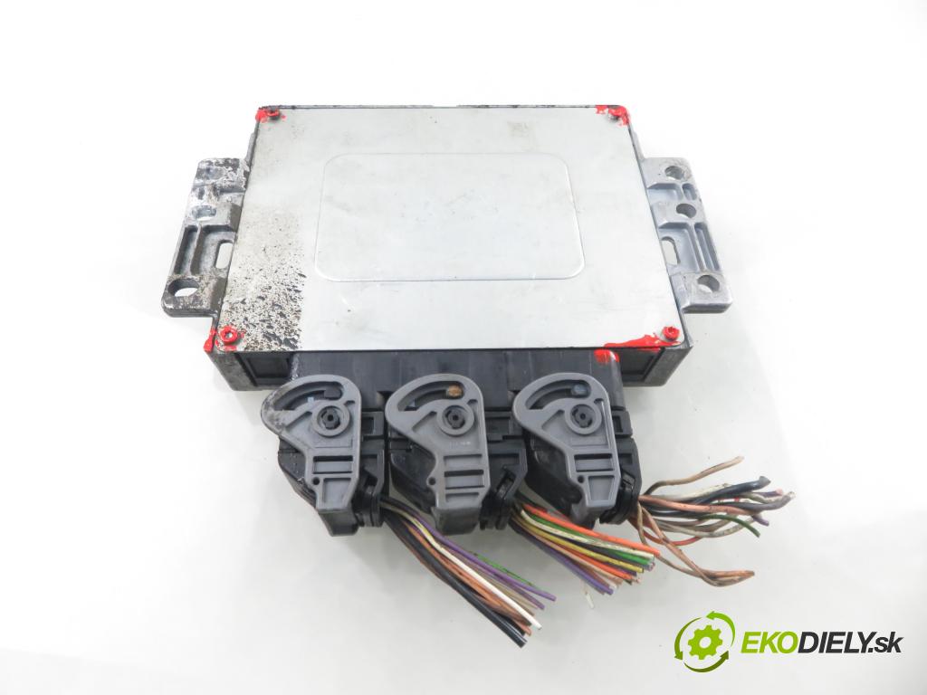 RENAULT CLIO II (BB_, CB_) HB 2002 55,00 1.2 16V (BB05, BB0W, BB11, BB27, BB2T, BB2U, BB2V, 1149,00 Riadiaca jednotka Motor 8200153834 ; 8200187028