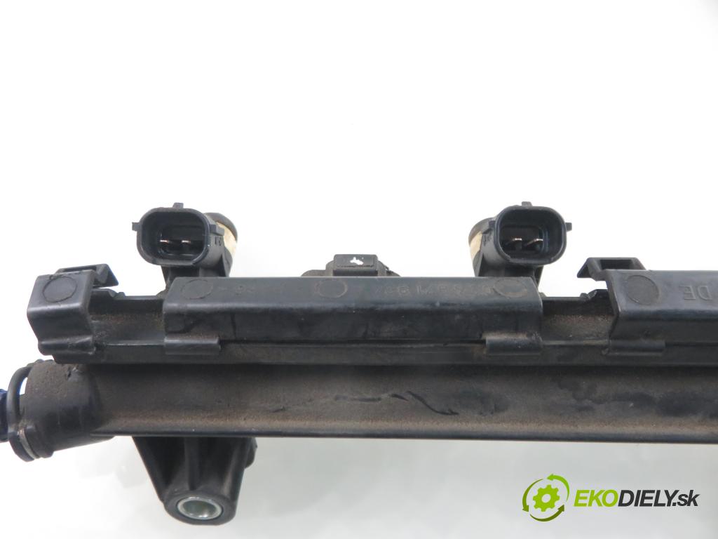 SKODA FABIA I (6Y2) HB 2003 55,00 1.4 16V - BBY 1390,00 Lišta vstrekovacia 036906031M ; 3100B05609 ; 036133320 (Vstrekovacia lišta)