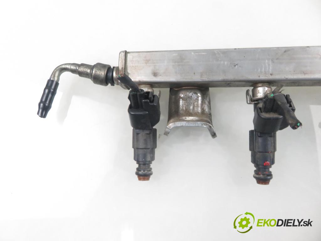 FORD FOCUS C-MAX (DM2) MINIVAN 2005 92,00 1.8 - QQDB 1798,00 Lišta vstrekovacia 4M5G9D280DA ; 1S7GGA ; 0280156154 (Vstrekovacia lišta)