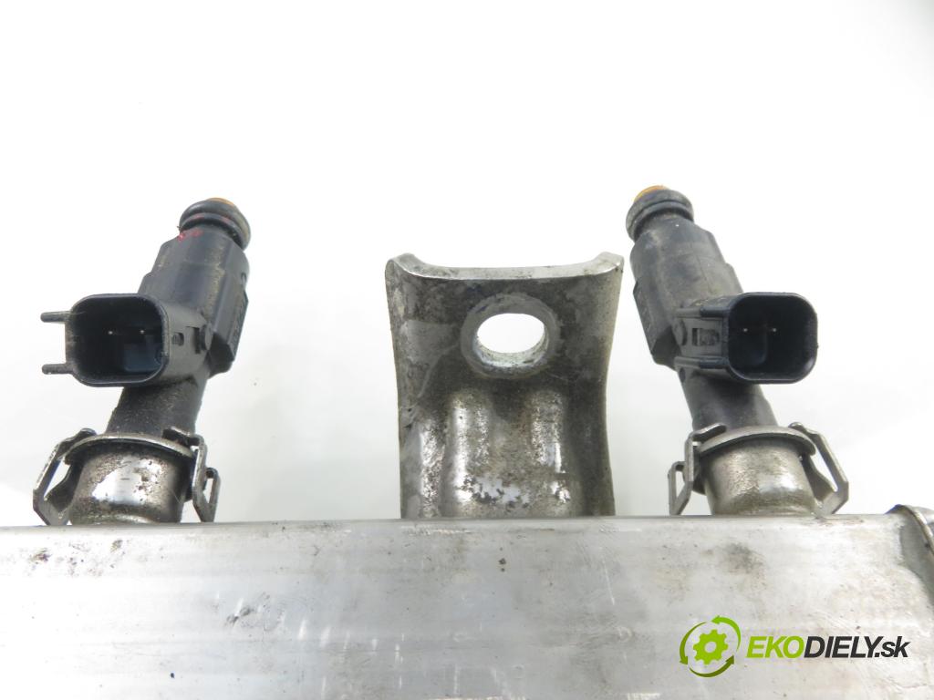 FORD FOCUS C-MAX (DM2) MINIVAN 2005 92,00 1.8 - QQDB 1798,00 Lišta vstrekovacia 4M5G9D280DA ; 1S7GGA ; 0280156154 (Vstrekovacia lišta)