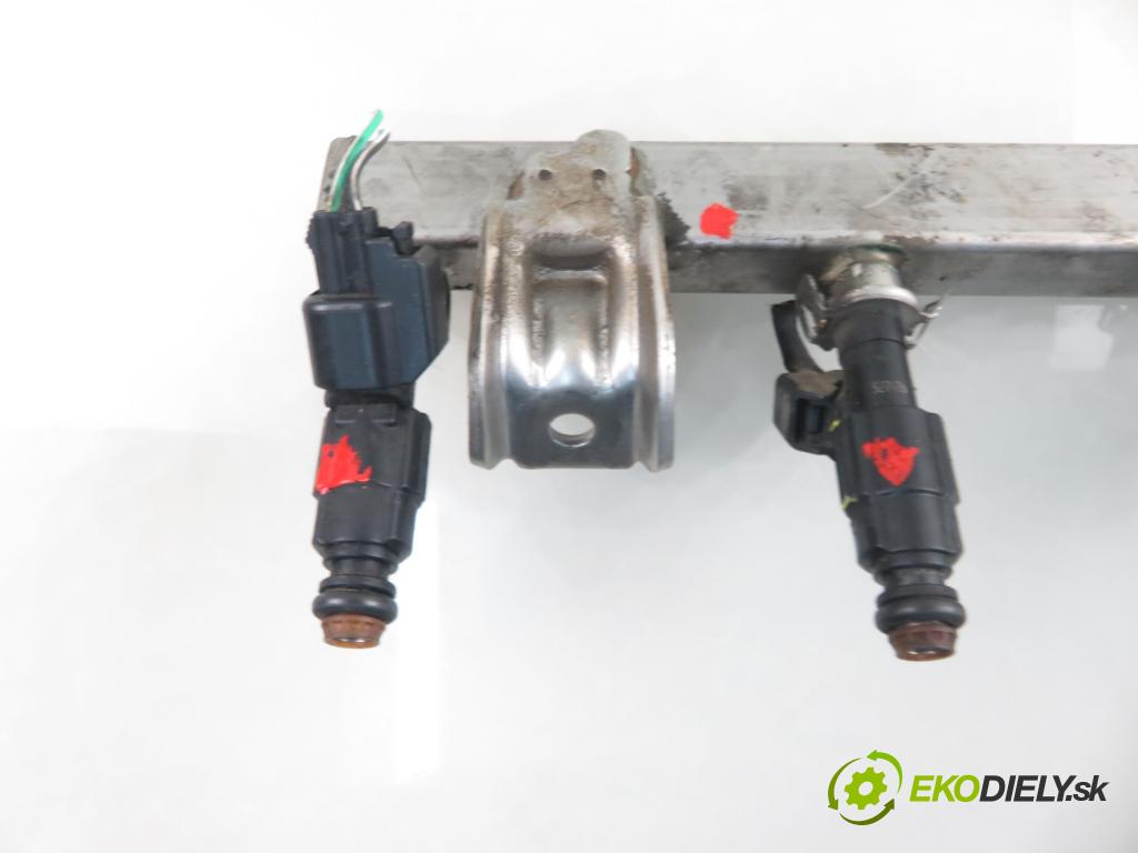 FORD FOCUS C-MAX (DM2) MINIVAN 2005 92,00 1.8 - QQDB 1798,00 Lišta vstrekovacia 4M5G9D280DA ; 1S7GGA ; 0280156154 (Vstrekovacia lišta)