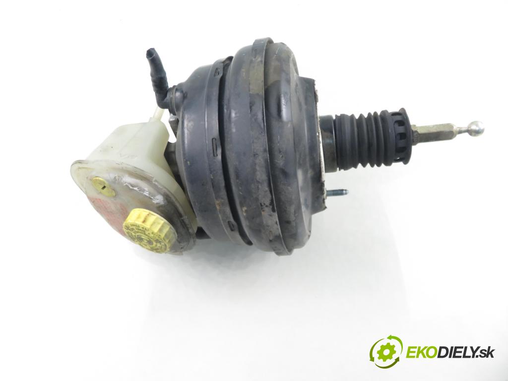 AUDI A4 Avant (8D5, B5) KOMBI 2000 92,00 1.8 - ARG 1781,00 posilovač 4B3612105 (Servočerpadlo)