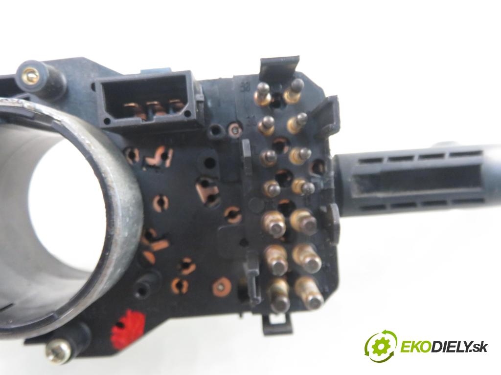 AUDI A4 (8D2, B5) SEDAN 2000 81,00 1.9 TDI 110 - AFN 1896,00 PAKA/ŘAZENÍ/SADA: 4D0953513D ; 4D0953503E