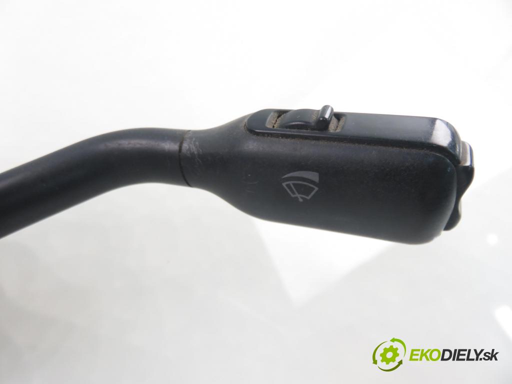 AUDI A4 (8D2, B5) SEDAN 2000 81,00 1.9 TDI 110 - AFN 1896,00 PAKA/ŘAZENÍ/SADA: 4D0953513D ; 4D0953503E