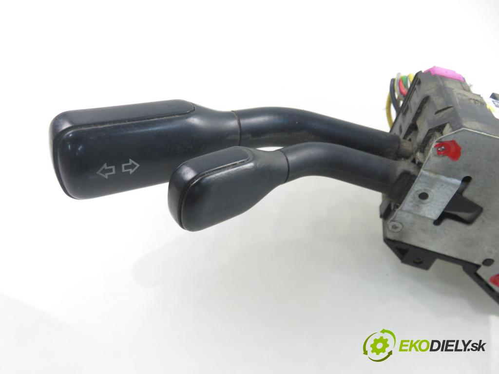 AUDI A4 (8D2, B5) SEDAN 2000 81,00 1.9 TDI 110 - AFN 1896,00 PAKA/ŘAZENÍ/SADA: 4D0953513D ; 4D0953503E