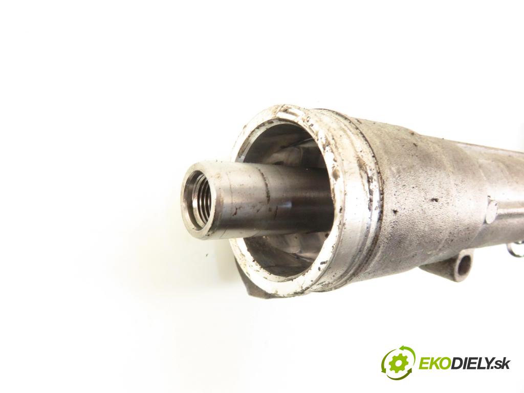 AUDI A4 Avant (8K5, B8) KOMBI 2009 118,00 1.8 TFSI - CDHB 1798,00 Riadenie ZE riadením 8T1422065P ; 7831993124