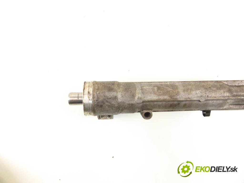 AUDI A4 Avant (8K5, B8) KOMBI 2009 118,00 1.8 TFSI - CDHB 1798,00 Riadenie ZE riadením 8T1422065P ; 7831993124