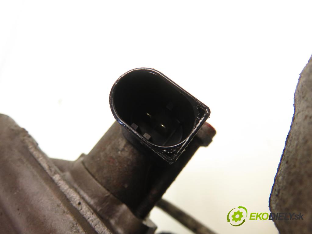 AUDI A4 Avant (8K5, B8) KOMBI 2009 118,00 1.8 TFSI - CDHB 1798,00 Riadenie ZE riadením 8T1422065P ; 7831993124