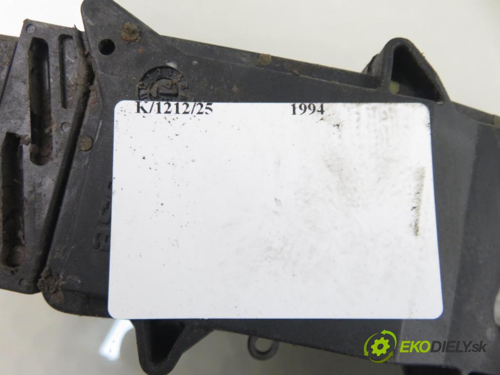 VW PASSAT B3/B4 Variant (3A5, 35I) KOMBI 1994 74,00 1.6 - AEK 1595,00 mechanismus oken PPE 3A0959802